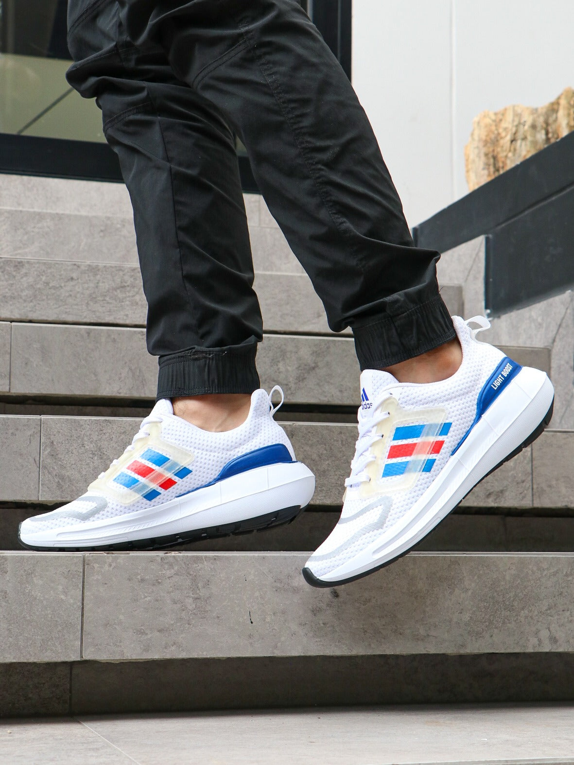 ADIDAS BOOST LIGHT 717
